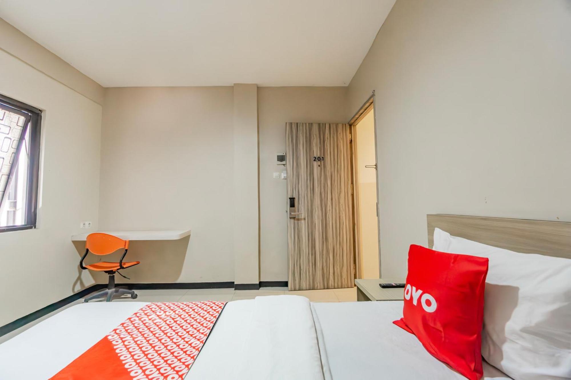 Ace Business Hotel Galaxy Surabaja Exteriér fotografie